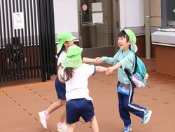 �Q�O�Q�U�E�T�E�W����004_R.JPG